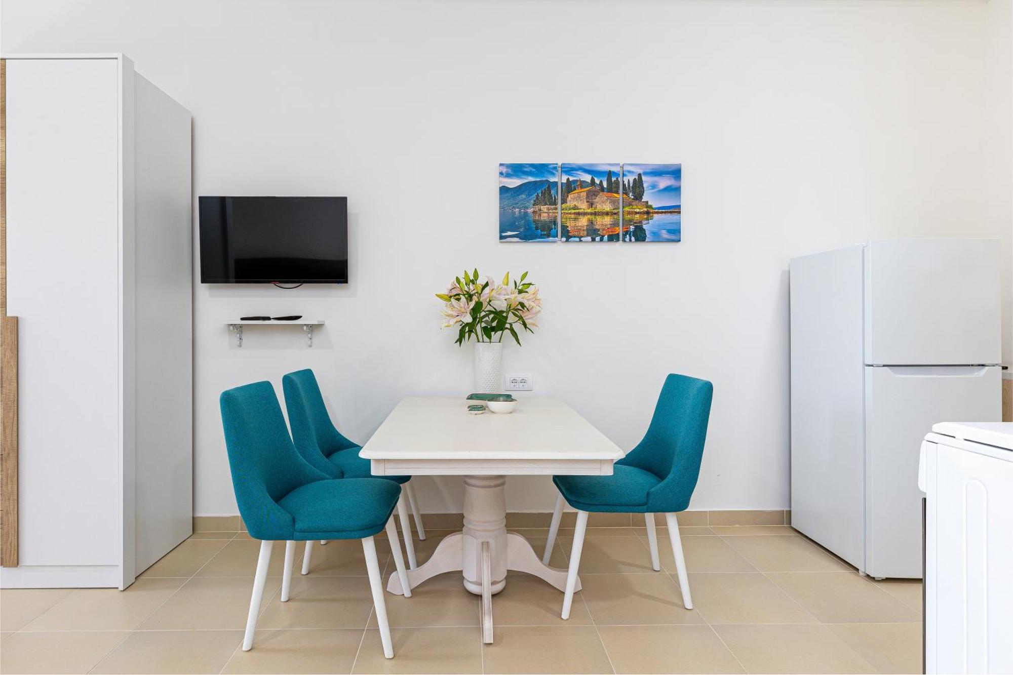 Apartments Lustica ラドヴィチ エクステリア 写真