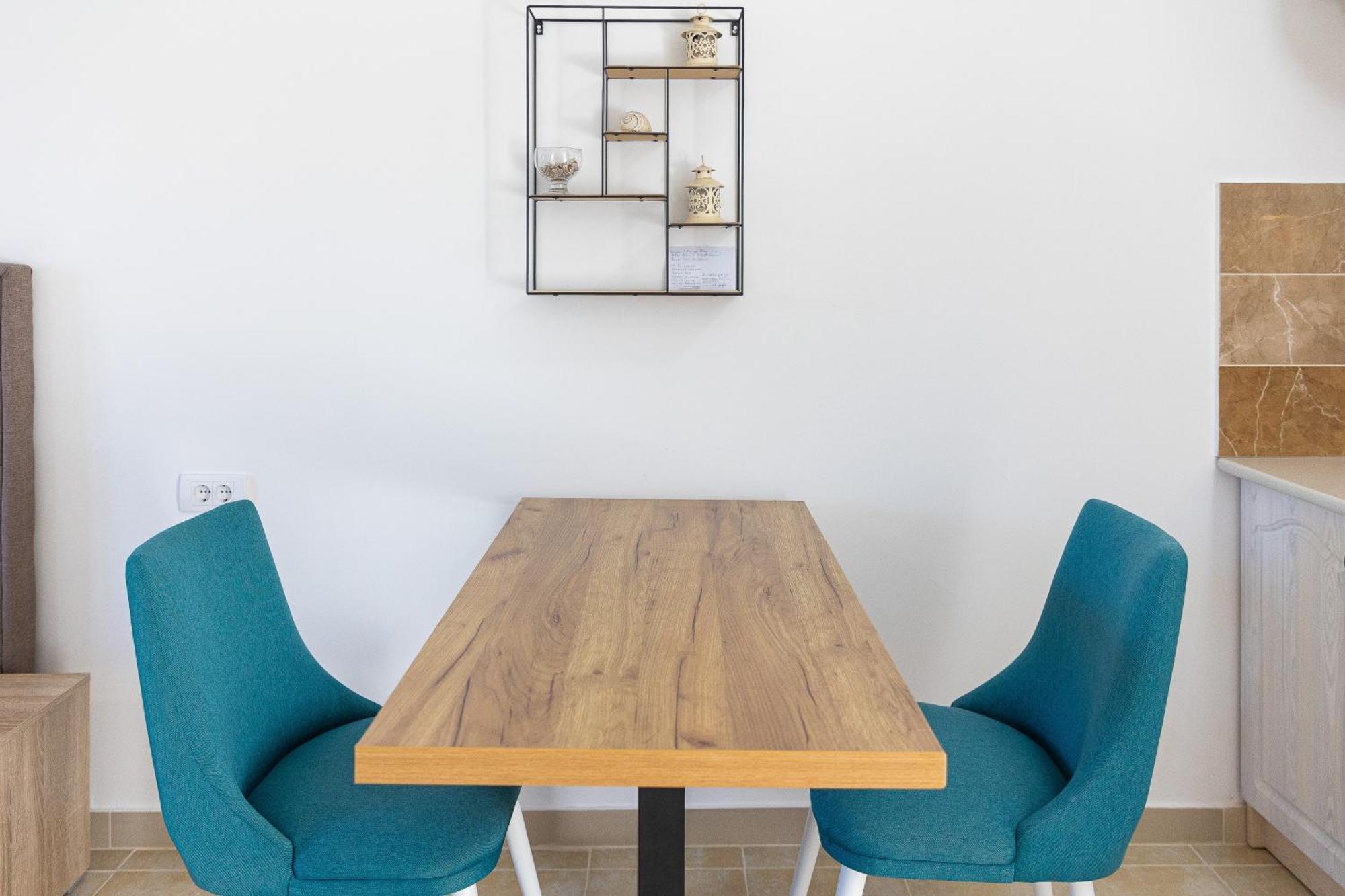 Apartments Lustica ラドヴィチ 部屋 写真